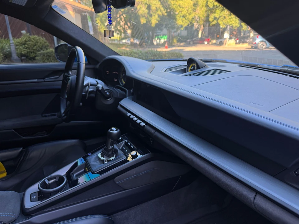 2022 Porsche 992 GT3 - Image 15 of 19