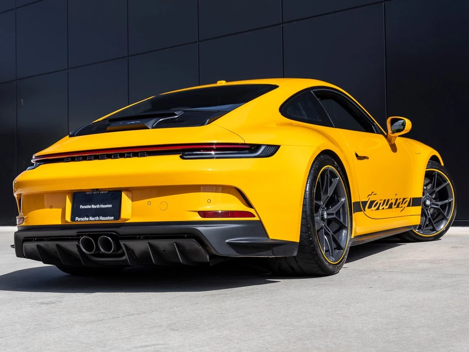 2022 Porsche 992 GT3 - Image 5 of 9