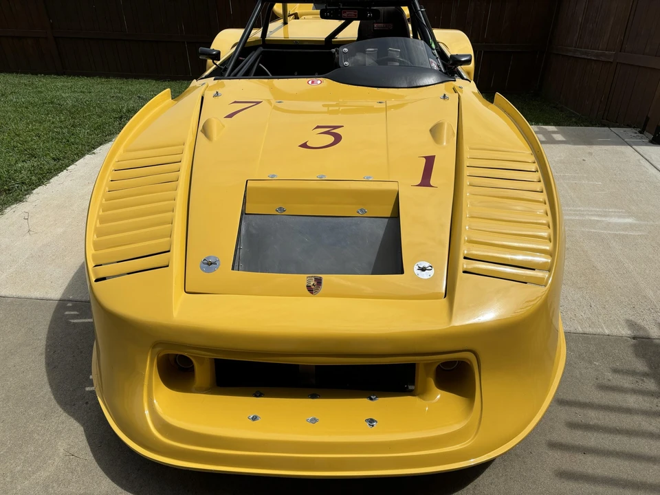 Porsche 911 T F-Body LWB - Image 3 of 31