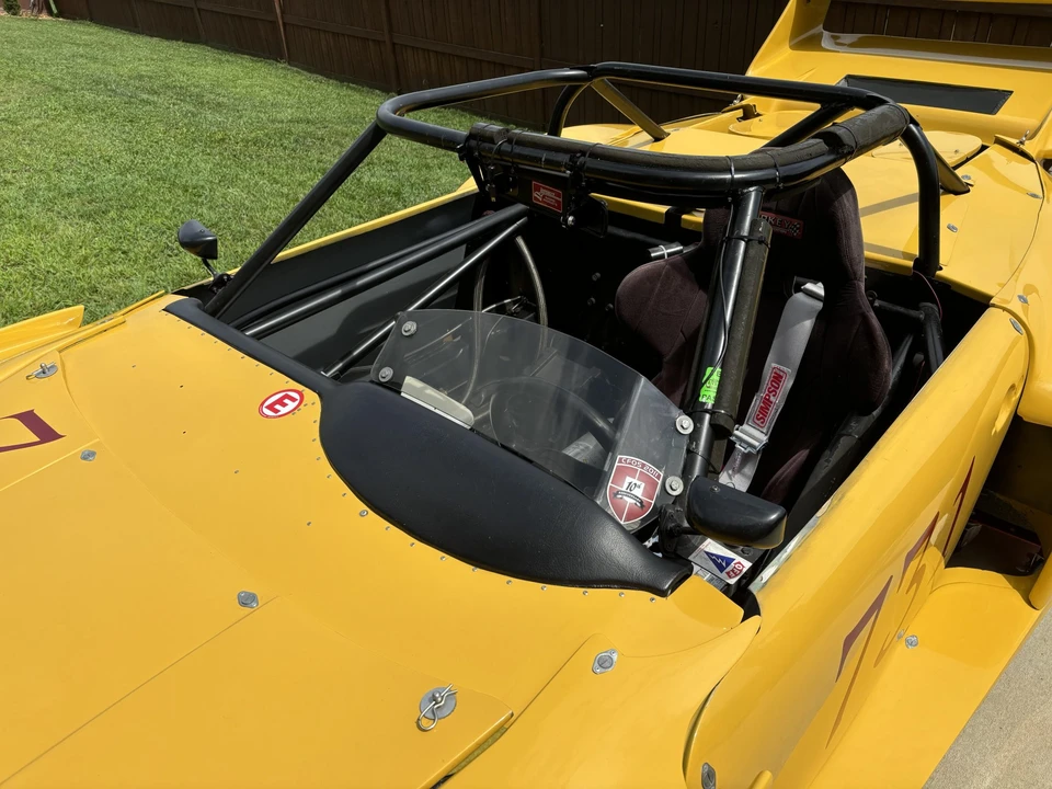 Porsche 911 T F-Body LWB - Image 13 of 31