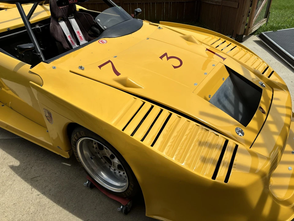Porsche 911 T F-Body LWB - Image 26 of 31
