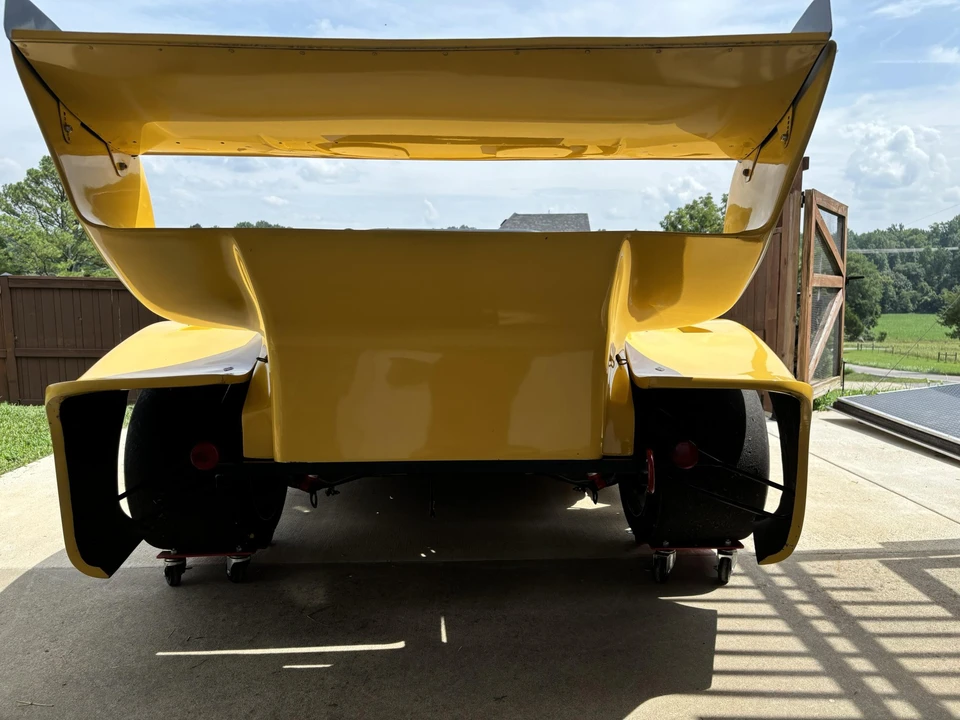 Porsche 911 T F-Body LWB - Image 9 of 31