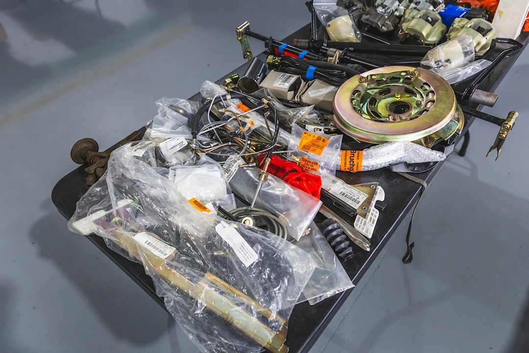 9999 Parts & Memorabilia Mechanical Components - Image 26 of 31