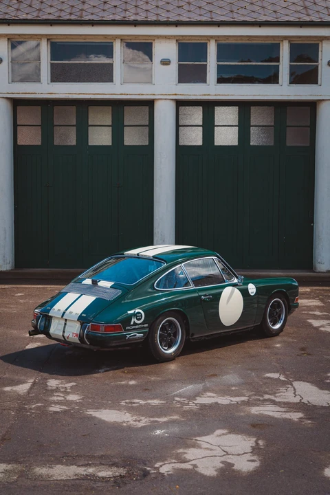 Porsche 911 F-Body SWB - Image 26 of 31