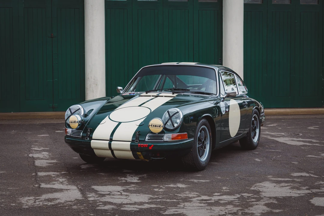 Porsche 911 F-Body SWB - Image 6 of 31