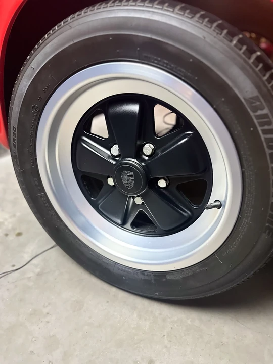 Porsche 911 - Image 30 of 31