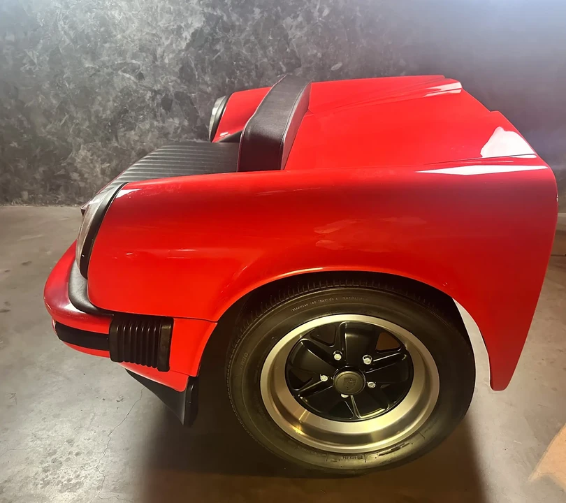 Porsche 911 - Image 17 of 31