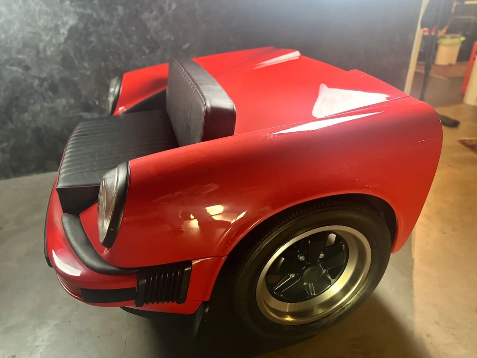 Porsche 911 - Image 16 of 31