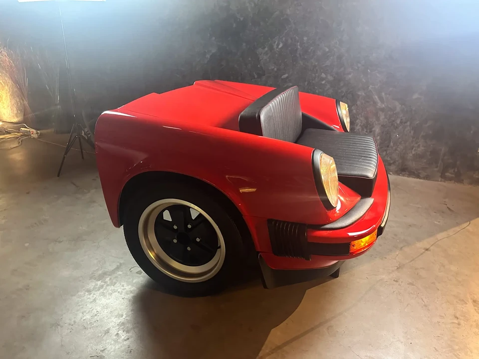 Porsche 911 - Image 18 of 31
