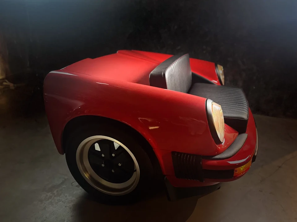Porsche 911 - Image 19 of 31