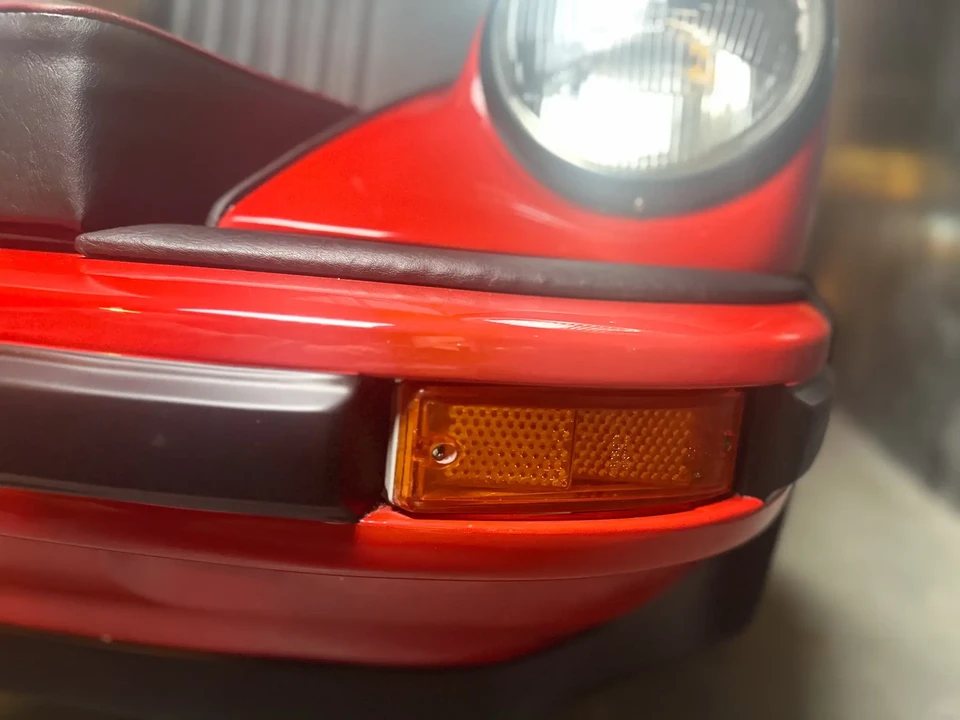 Porsche 911 - Image 22 of 31