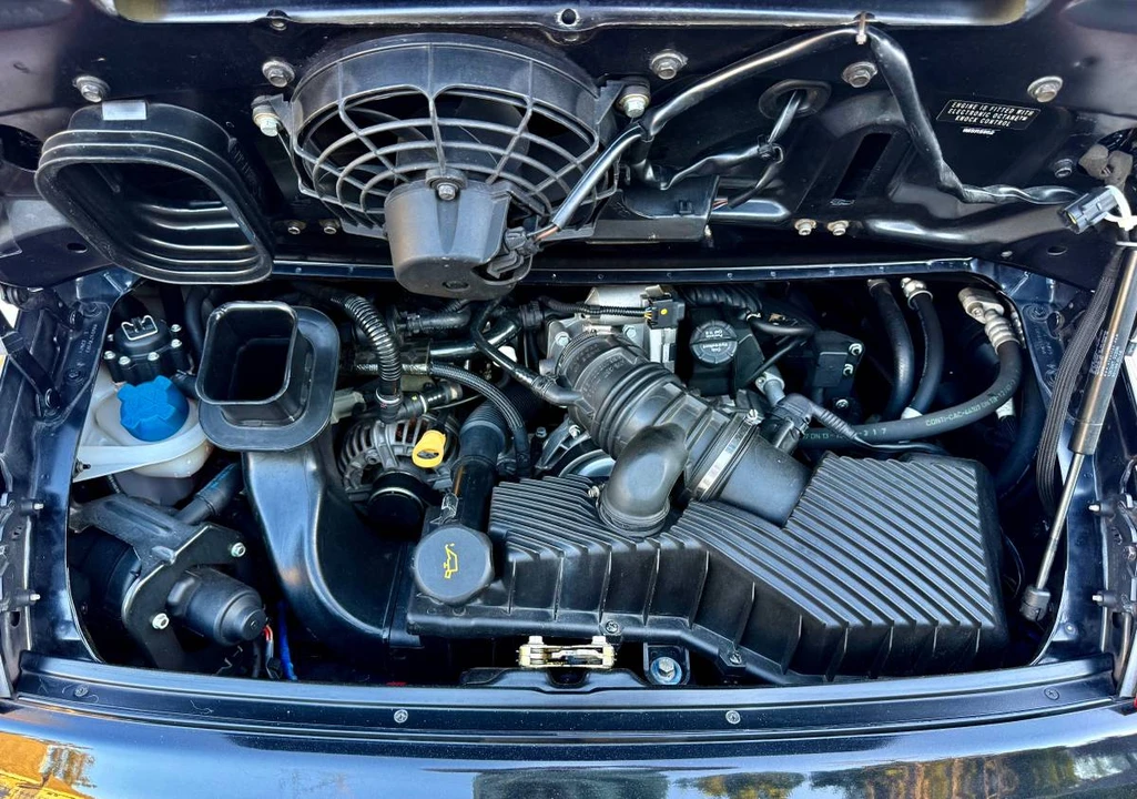 2002 Porsche 996 Carrera - Image 19 of 23