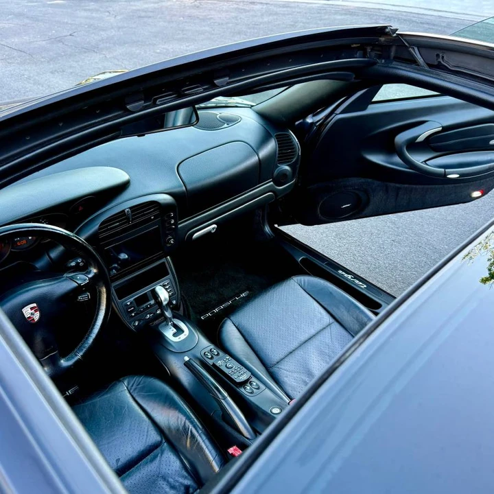 2002 Porsche 996 Carrera - Image 9 of 23