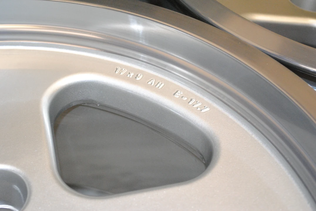 Parts & Memorabilia Speedline Wheels - Image 6 of 16