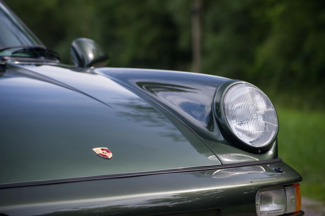 Porsche 964 Turbo - Image 16 of 31