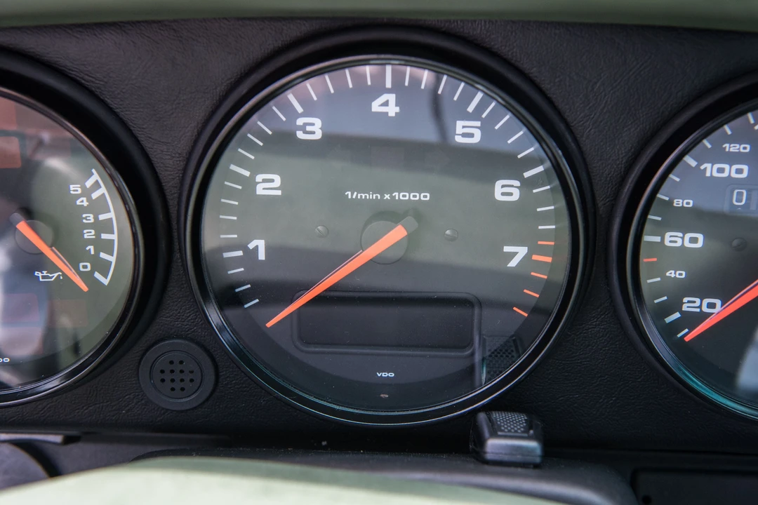 Porsche 964 Turbo - Image 4 of 31