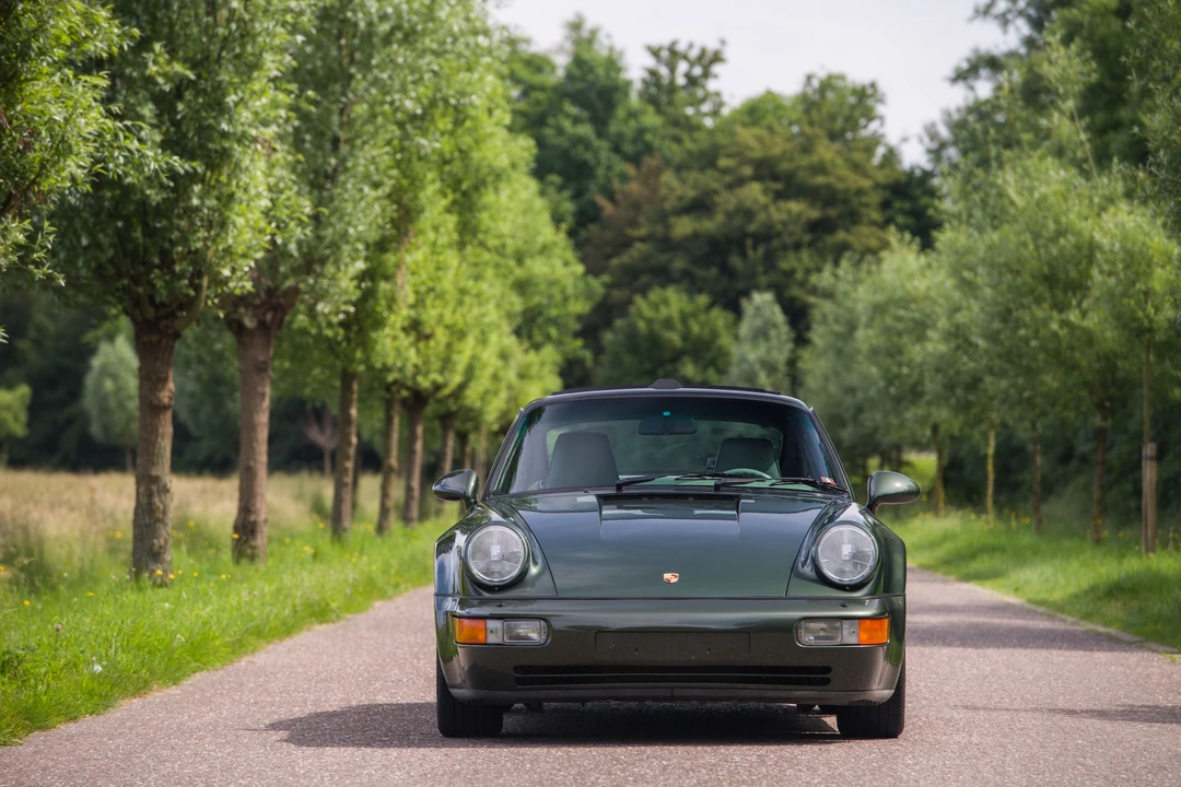 Porsche 964 Turbo - Image 18 of 31