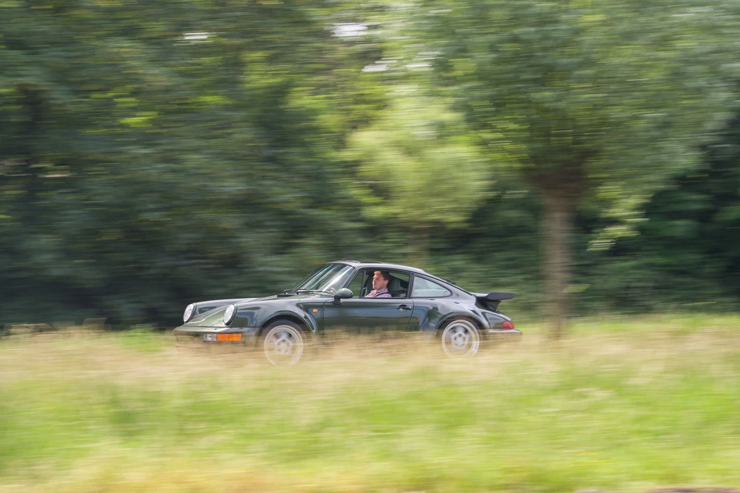 Porsche 964 Turbo - Image 8 of 31