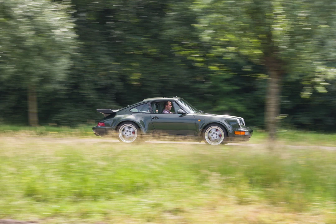 Porsche 964 Turbo - Image 22 of 31