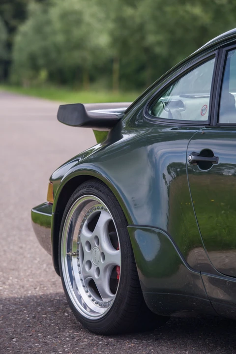 Porsche 964 Turbo - Image 2 of 31