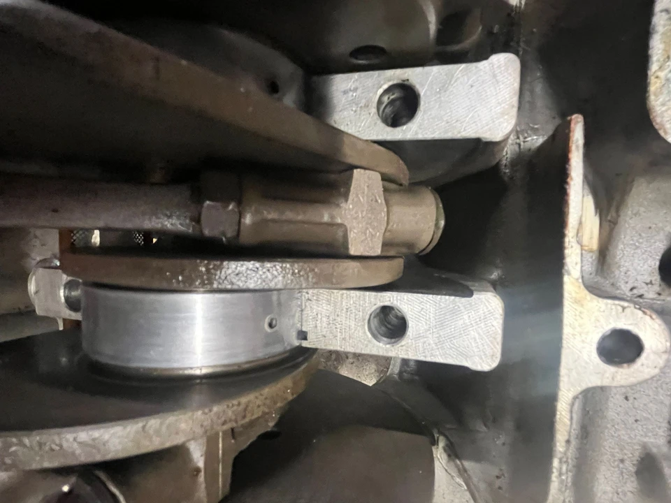 Parts & Memorabilia Engines - Image 28 of 31