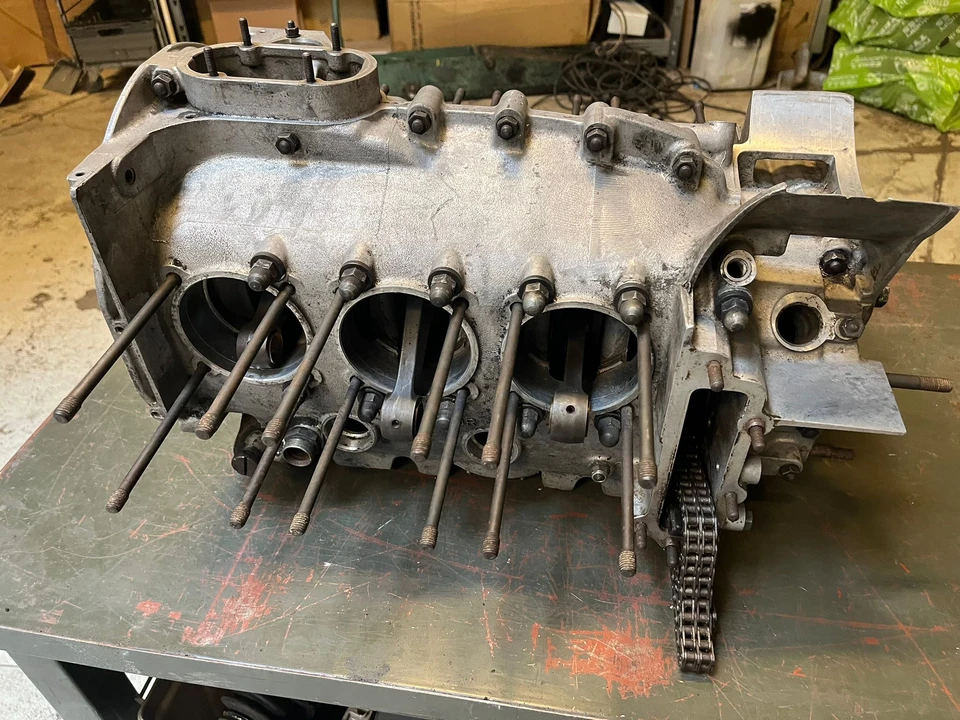 Parts & Memorabilia Engines - Image 30 of 31