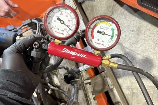 Parts & Memorabilia Engines - Image 4 of 5