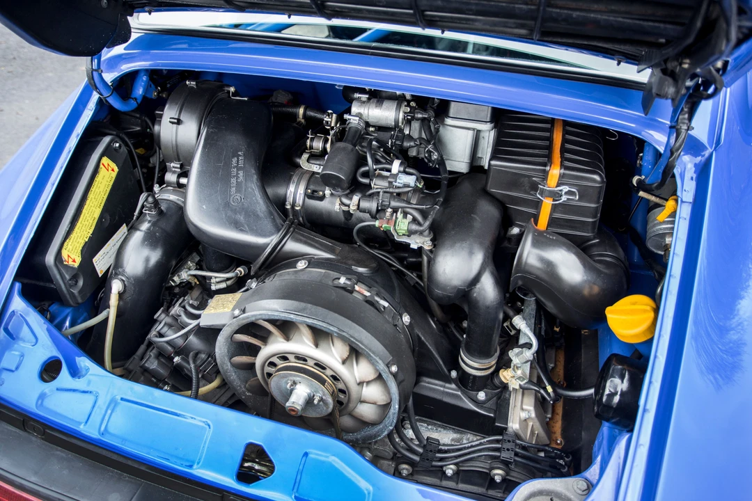 Porsche 964 Carrera RS - Image 16 of 20