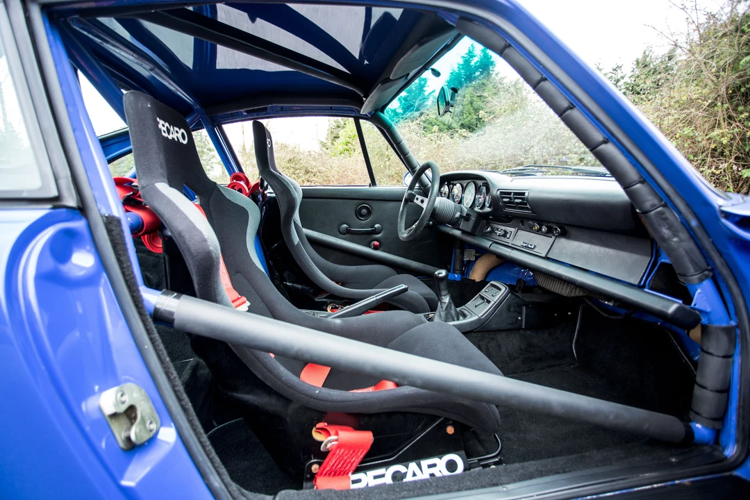 Porsche 964 Carrera RS - Image 15 of 20
