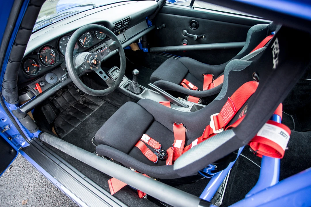 Porsche 964 Carrera RS - Image 14 of 20