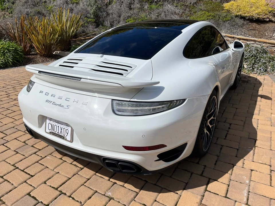 2015 Porsche 991 Turbo S - Image 5 of 6