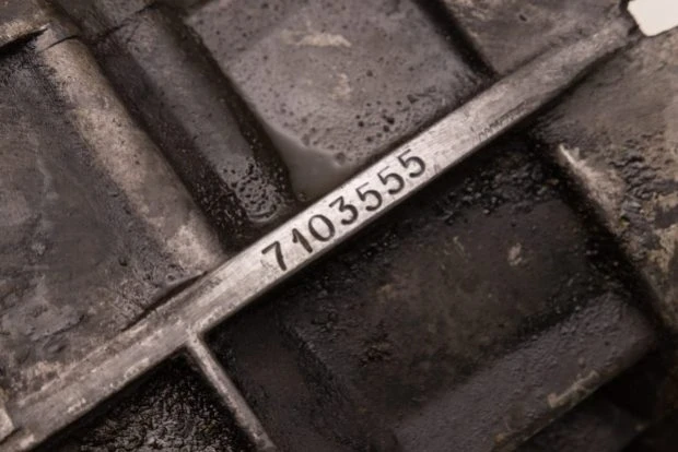 Parts & Memorabilia Gearboxes - Image 3 of 3