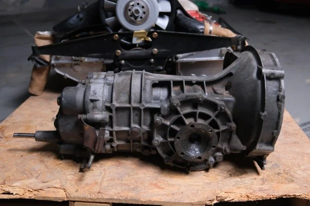 Parts & Memorabilia Gearboxes - Image 4 of 4
