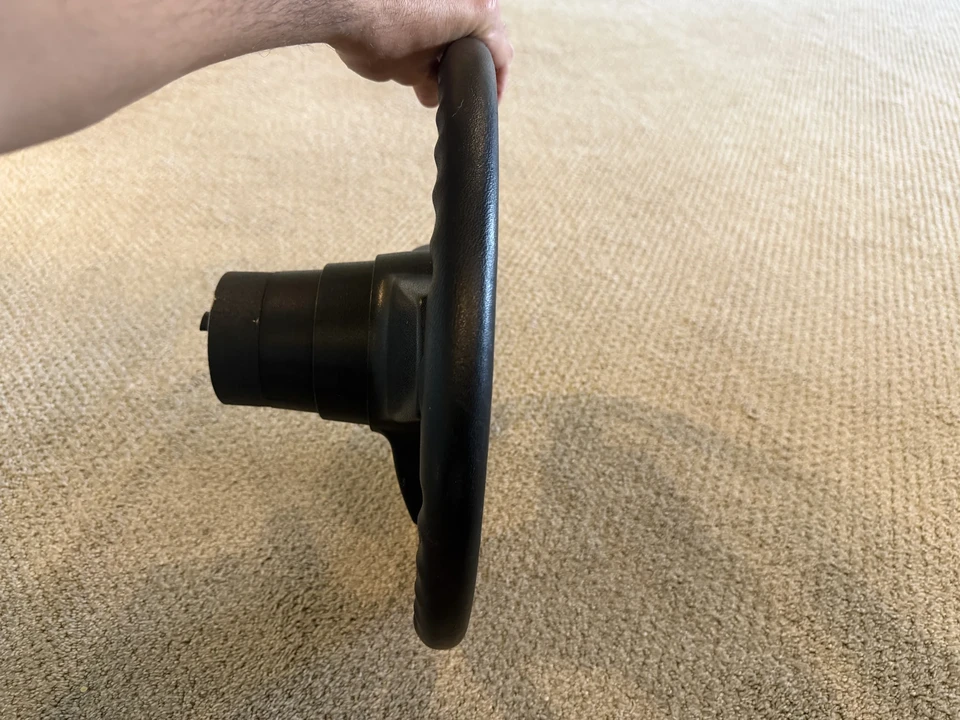 Porsche 944 - Image 19 of 21