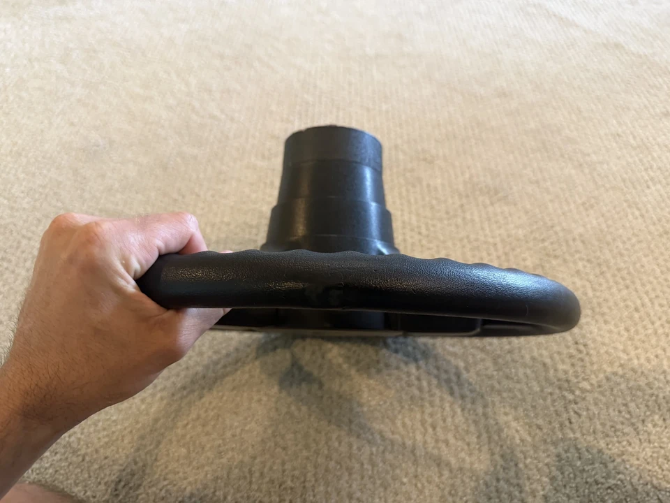Porsche 944 - Image 17 of 21