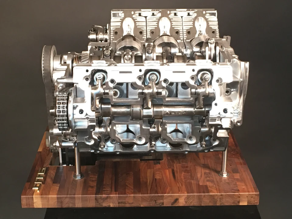 Porsche Reimagined by Singer - Image 18 of 31