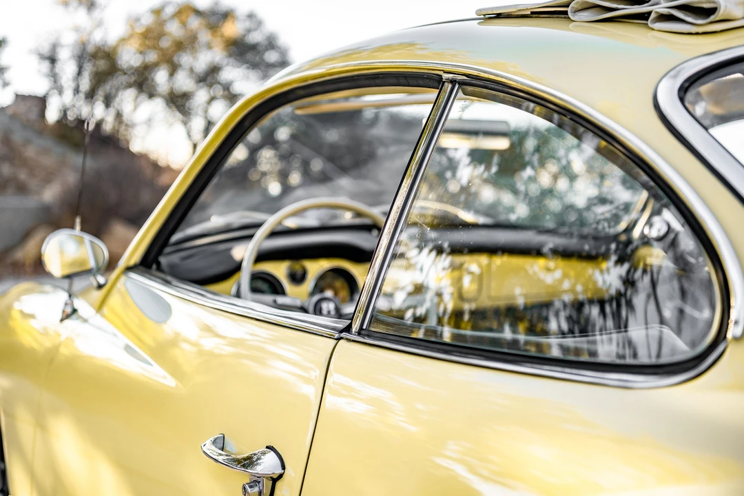 1964 Volkswagen Karmann Ghia Type 14 - Image 17 of 31