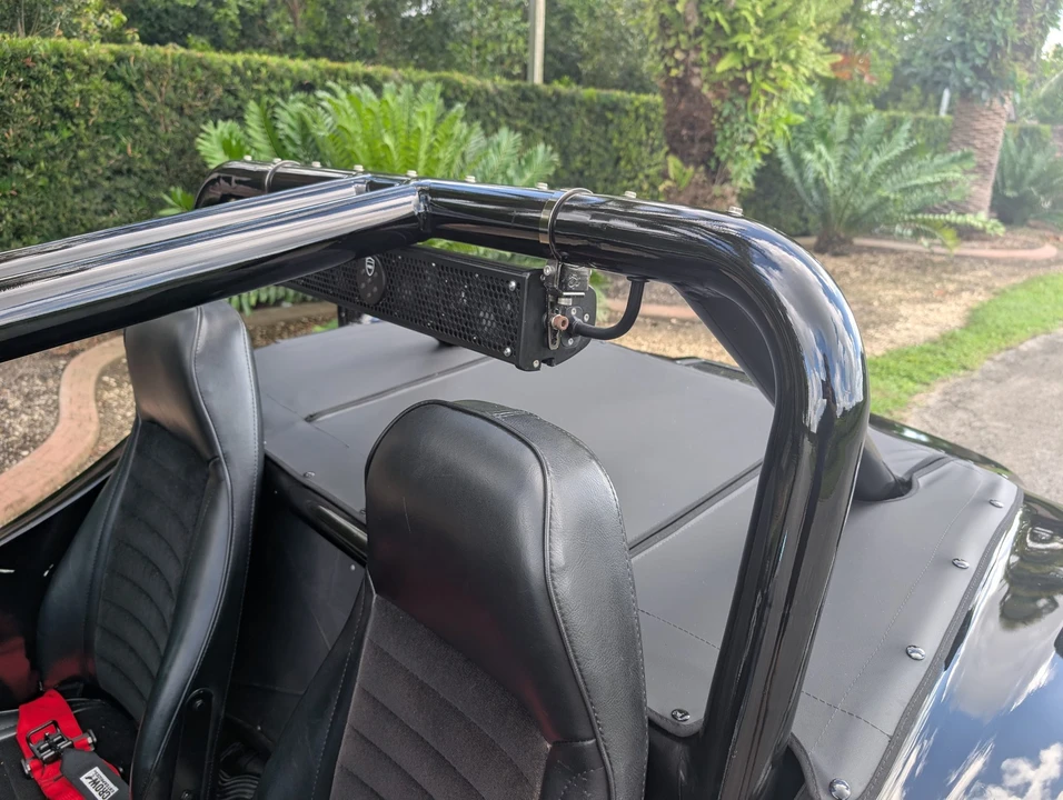 Volkswagen - Image 18 of 31