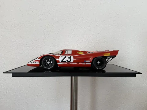 Porsche 917 Salzburg 1970 Le Mans Winner 1:8 Scale Model