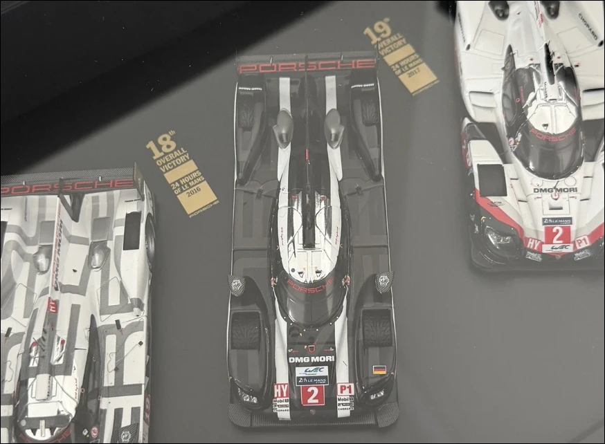 Parts & Memorabilia Scale Models - Image 2 of 7