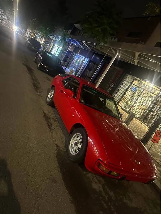Porsche 924 - Image 2 of 4
