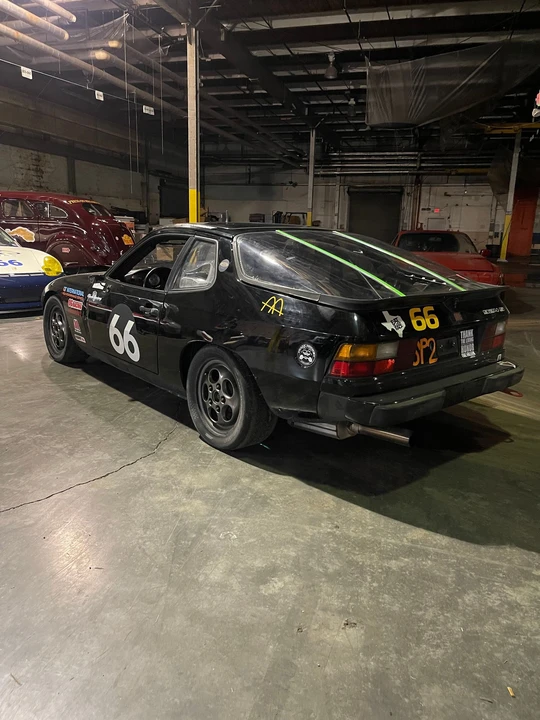 1988 Porsche 924 S - Image 2 of 23