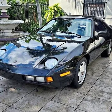 1984 Porsche 928