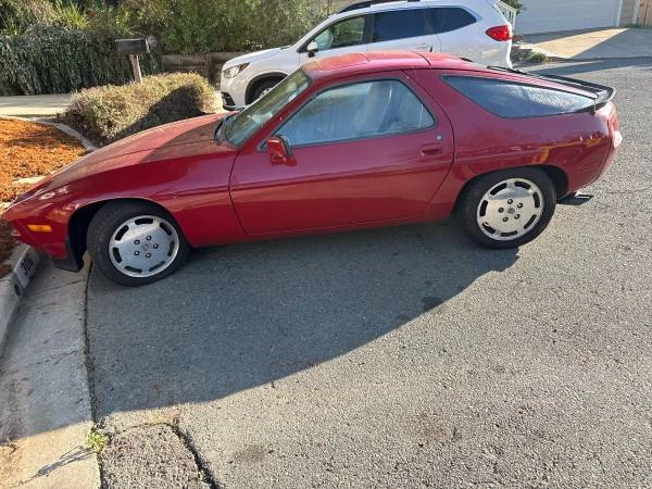 1984 Porsche 928 - Image 4 of 6