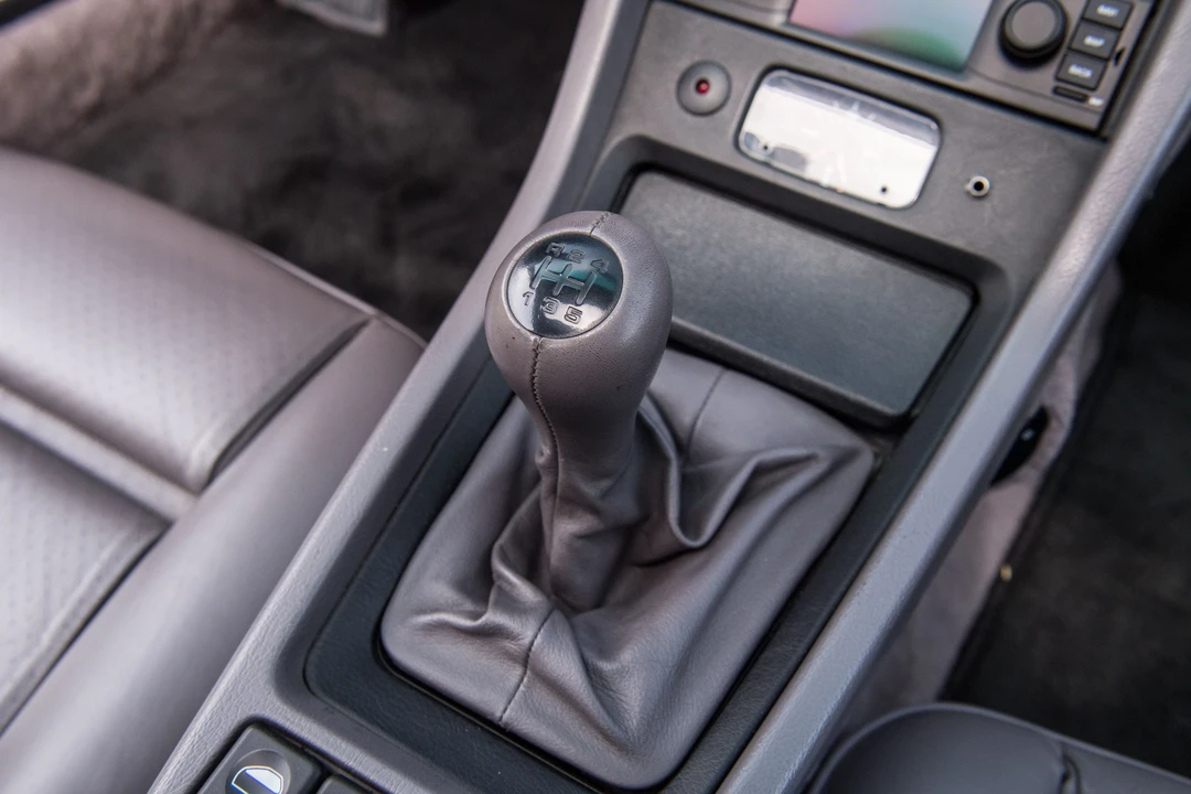 Porsche 928 GTS - Image 12 of 31