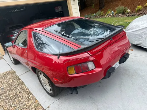 1984 Porsche 928