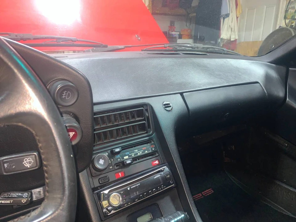 1984 Porsche 928 S - Image 17 of 23