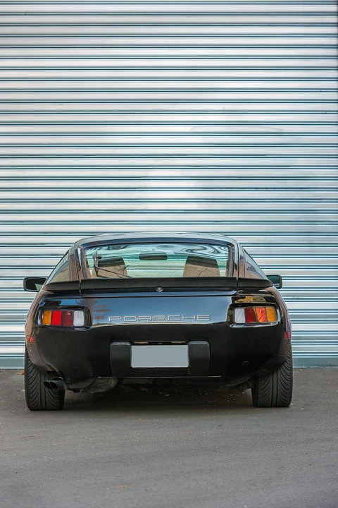 Porsche 928 S - Image 8 of 28
