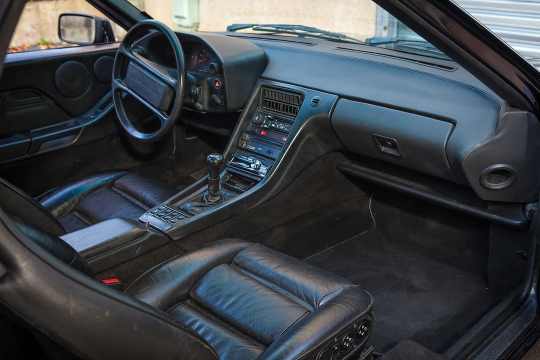 Porsche 928 S - Image 12 of 28