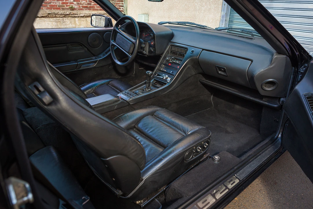 Porsche 928 S - Image 13 of 28